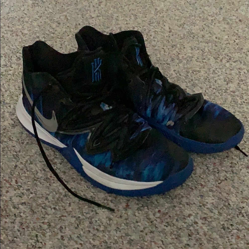 Kyrie 5 ‘Duke’